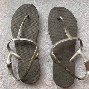 Havaianas Women's Silver Sandals